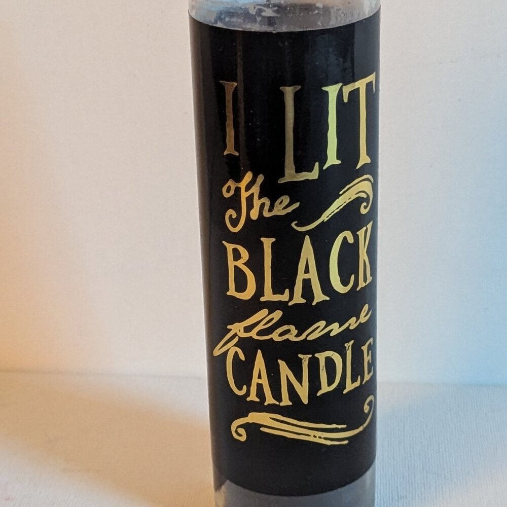 NWT 'I Lit The Black Flame Candle Novena Hocus Pocus Disney Goth Magic Valloween